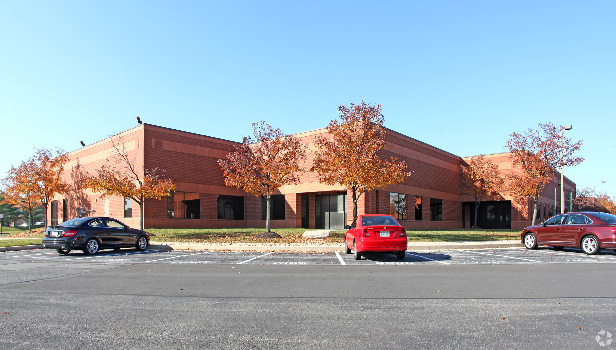 7090 Columbia Gateway Dr, Columbia, MD à louer Photo du bâtiment- Image 1 de 8