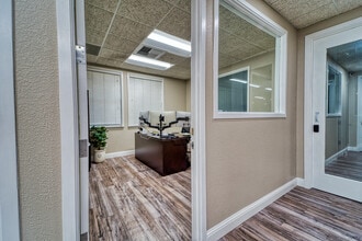 1100 Civic Center Blvd, Yuba City, CA for lease Interior Photo- Image 2 of 2