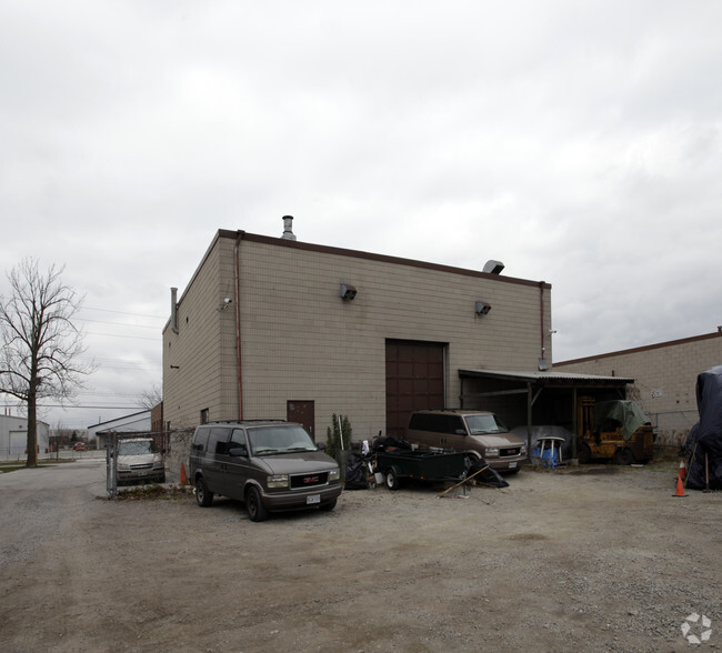 1312 Speers Rd, Oakville, ON for lease - Building Photo - Image 2 of 2