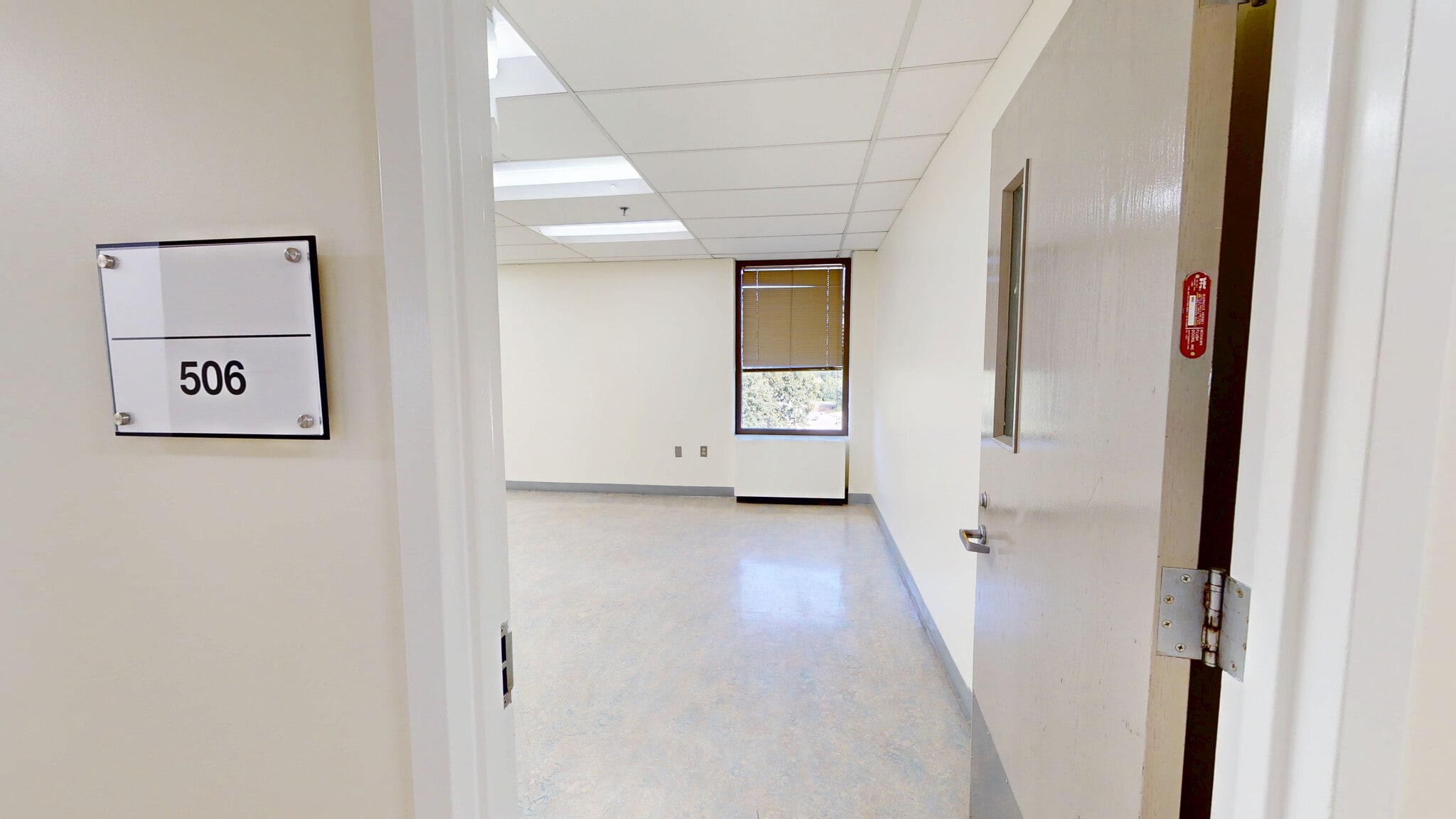 7777 Leesburg Pike, Falls Church, VA à louer Photo intérieure- Image 1 de 4