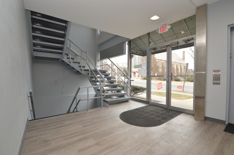 701 W Broad St, Bethlehem, PA for lease - Interior Photo - Image 2 of 5