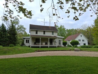 Plus de détails pour 3150-3160 Defay Rd, Stevensville, MI - Multi-résidentiel à vendre