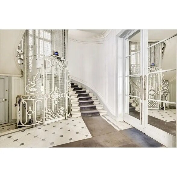 2 Rue Dufrenoy, Paris for lease - Building Photo - Image 3 of 12