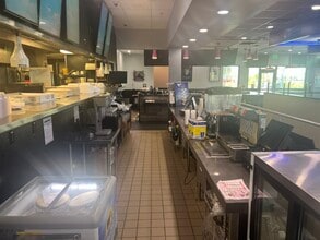 5320 N Orange Blossom Trl, Orlando, FL for sale Interior Photo- Image 2 of 5