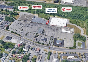 7310 Niagara Falls Blvd, Niagara Falls, NY à louer Photo du bâtiment- Image 1 de 2