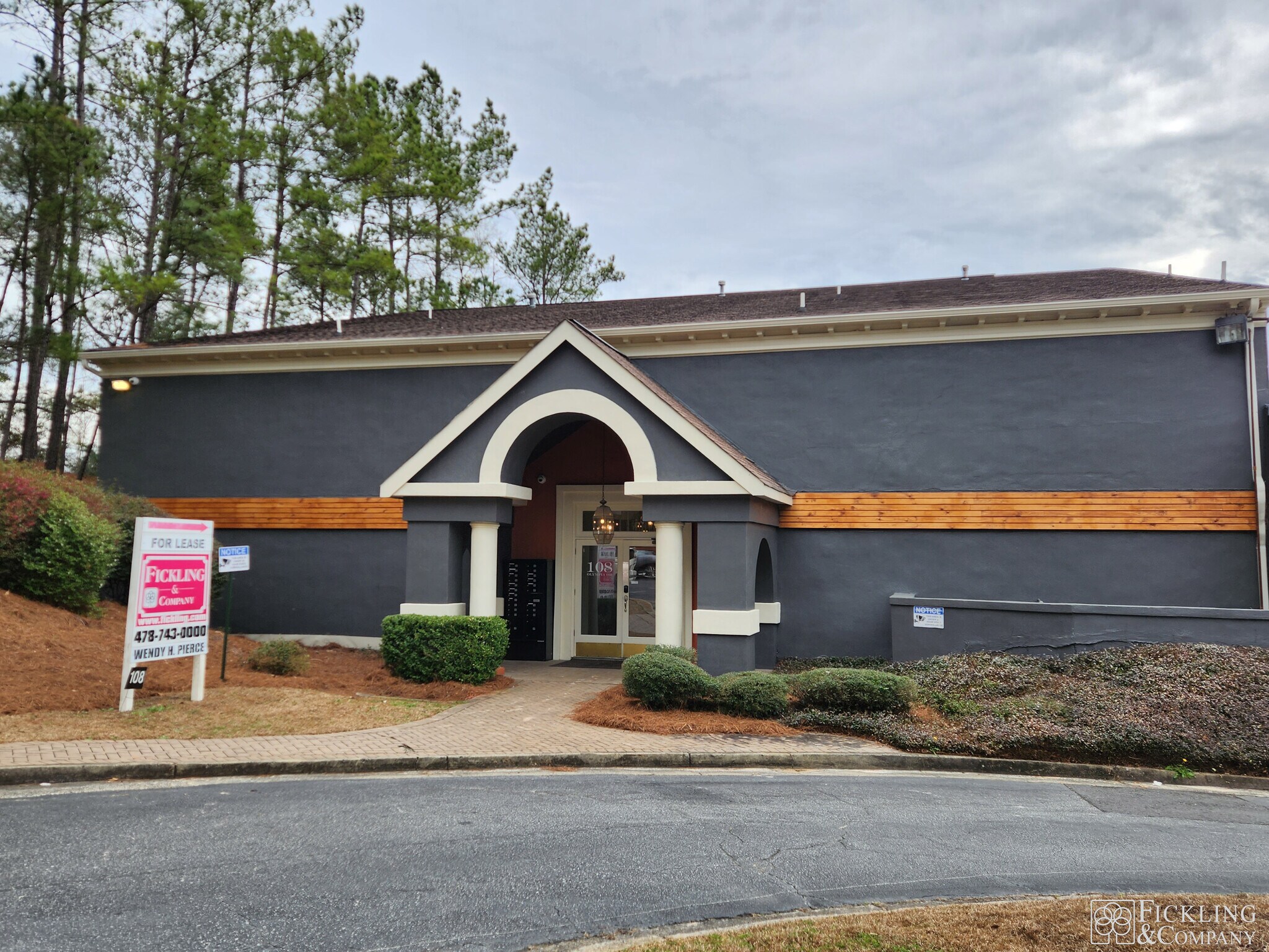 108 Olympia Dr, Warner Robins, GA à louer Photo du bâtiment- Image 1 de 6