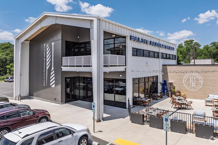 2515 S Campbell Ave, Springfield, MO à louer - Photo du bâtiment - Image 2 de 4