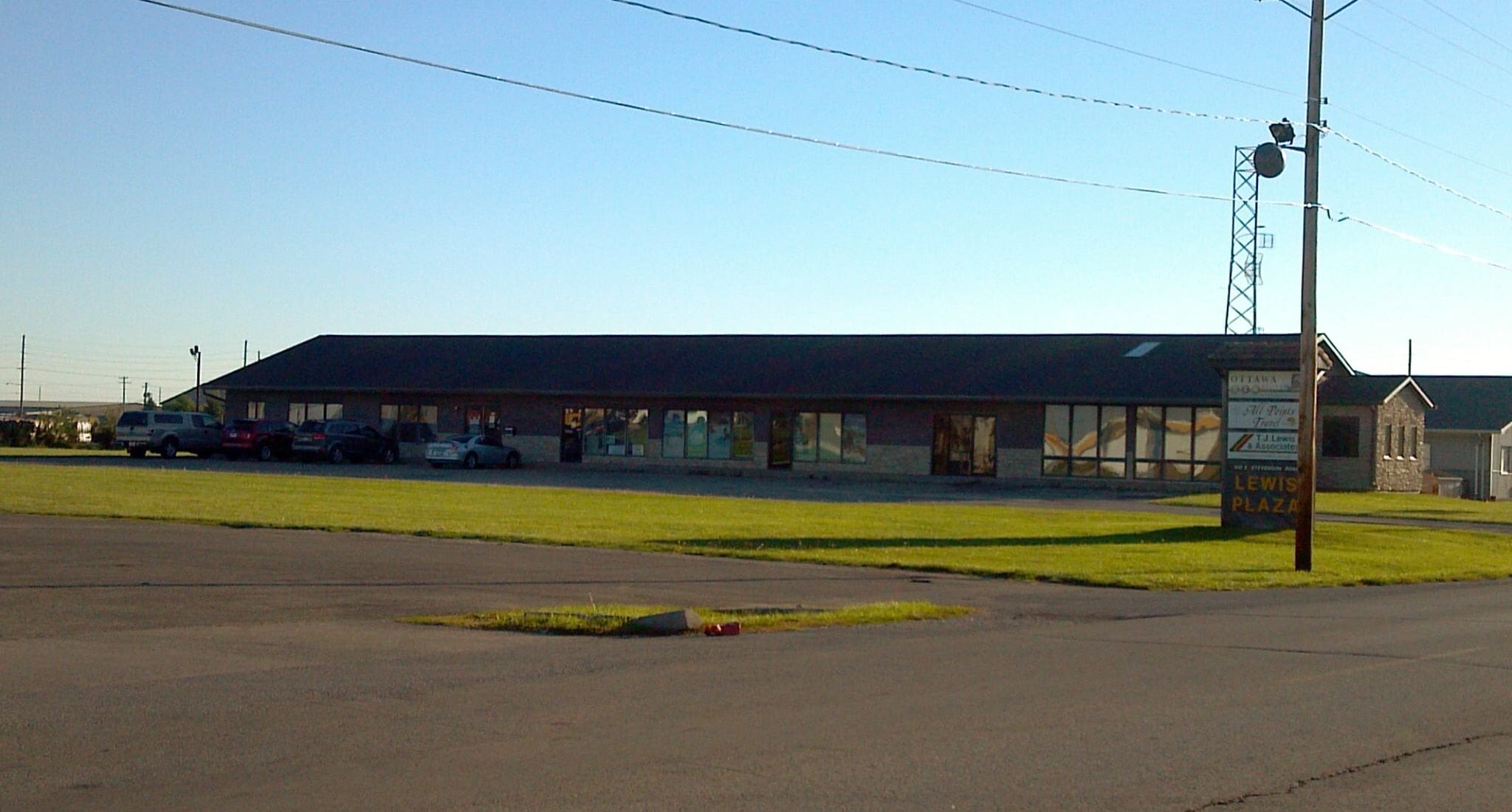 410 E Stevenson Rd, Ottawa, IL for sale Primary Photo- Image 1 of 8