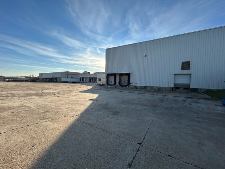 1325 Boling St, Jackson, MS à louer - Photo du bâtiment - Image 2 de 5