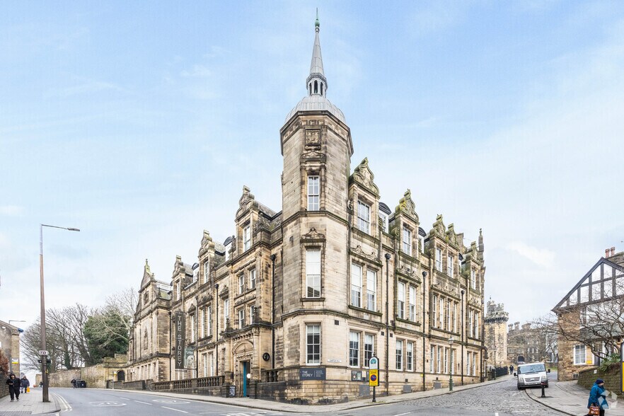 Meeting House Ln, Lancaster à louer - Photo principale - Image 1 de 2