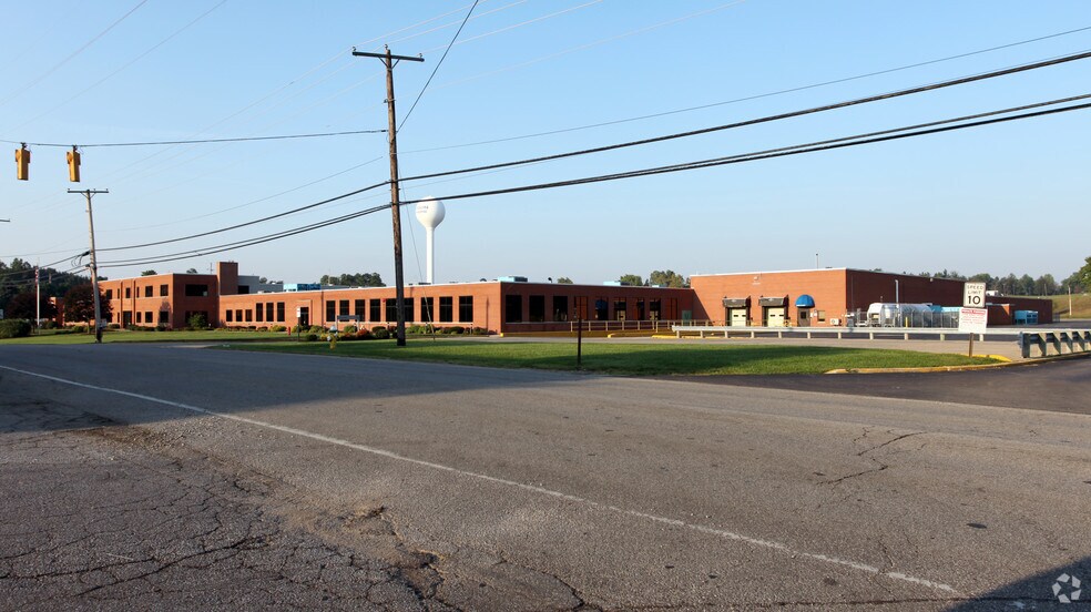 1320 S Main St, Mansfield, OH à vendre - Photo du bâtiment - Image 2 de 2
