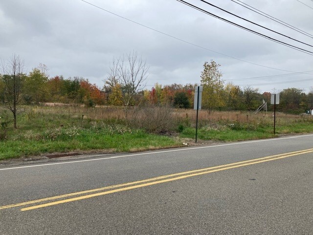 1063 Harrison City Export Rd, Harrison City, PA à vendre - Photo du bâtiment - Image 2 de 4