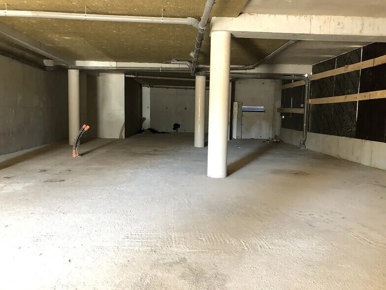 Commerce de détail dans Tourves à louer - Photo du bâtiment - Image 2 de 4