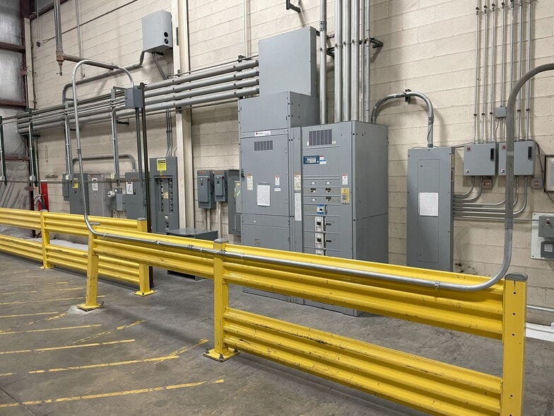 1201 S Adams Ave, Freeport, IL for lease - Interior Photo - Image 2 of 6