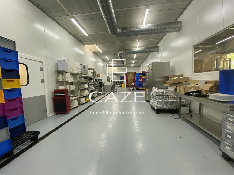 Flex in Canéjan for lease Interior Photo- Image 1 of 6