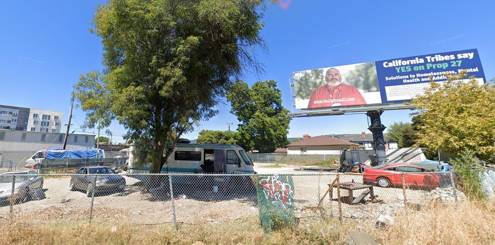 Terrain dans Oakland, CA à vendre - Photo du bâtiment - Image 1 de 2