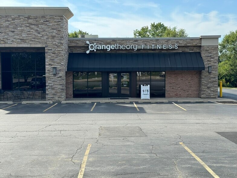 21000 S La Grange Rd, Frankfort, IL à louer - Photo du bâtiment - Image 2 de 2
