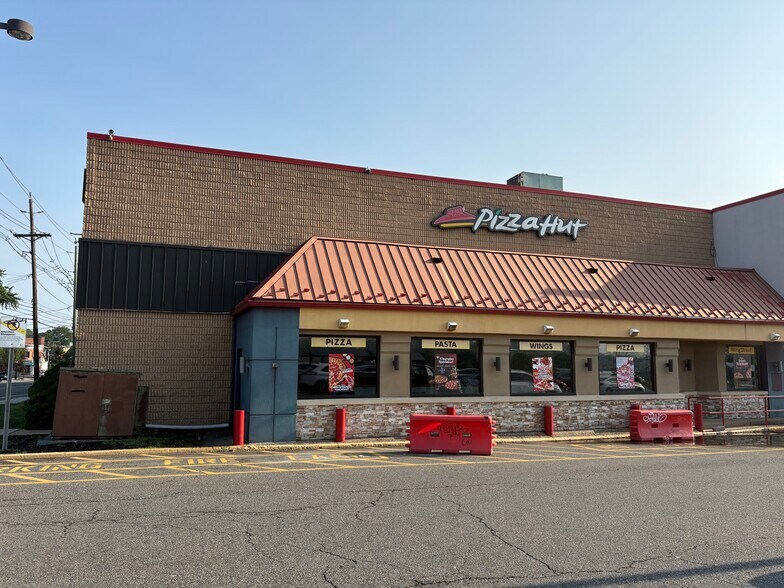 720 Washington Ave, Belleville, NJ à louer - Photo du bâtiment - Image 3 de 5