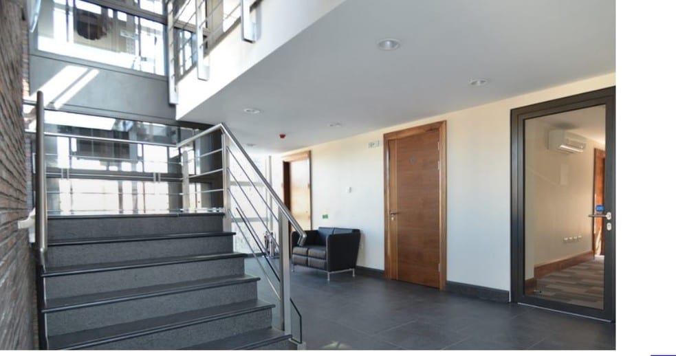 1 Derwen Rd, Bridgend for lease - Interior Photo - Image 3 of 7