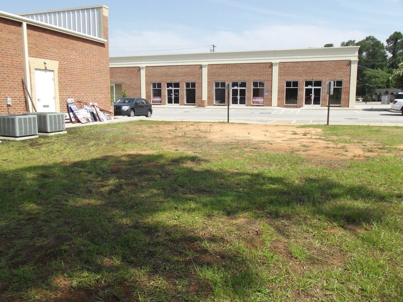 693 Bultman Dr, Sumter, SC à vendre - Photo principale - Image 1 de 5