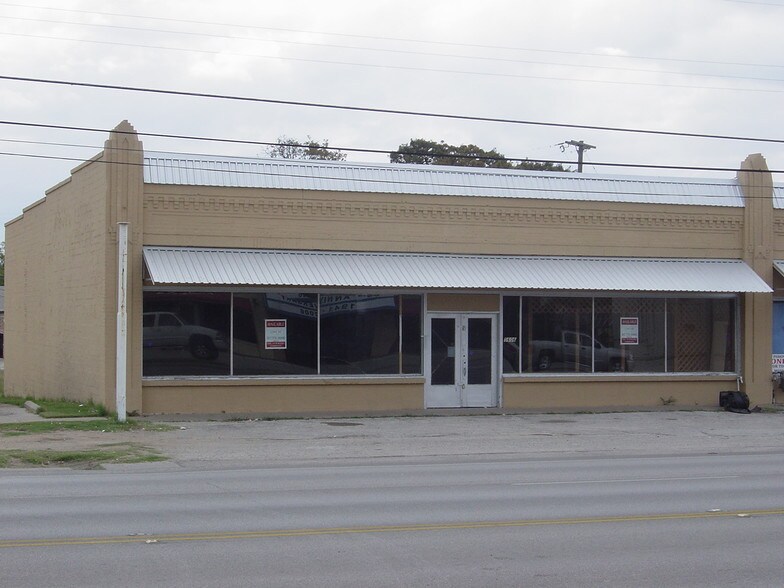 5600-5606 E Belknap St, Haltom City, TX à louer - Photo du bâtiment - Image 1 de 4