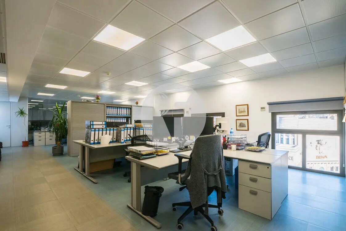 Office in Barcelona, Barcelona for lease Interior Photo- Image 1 of 4