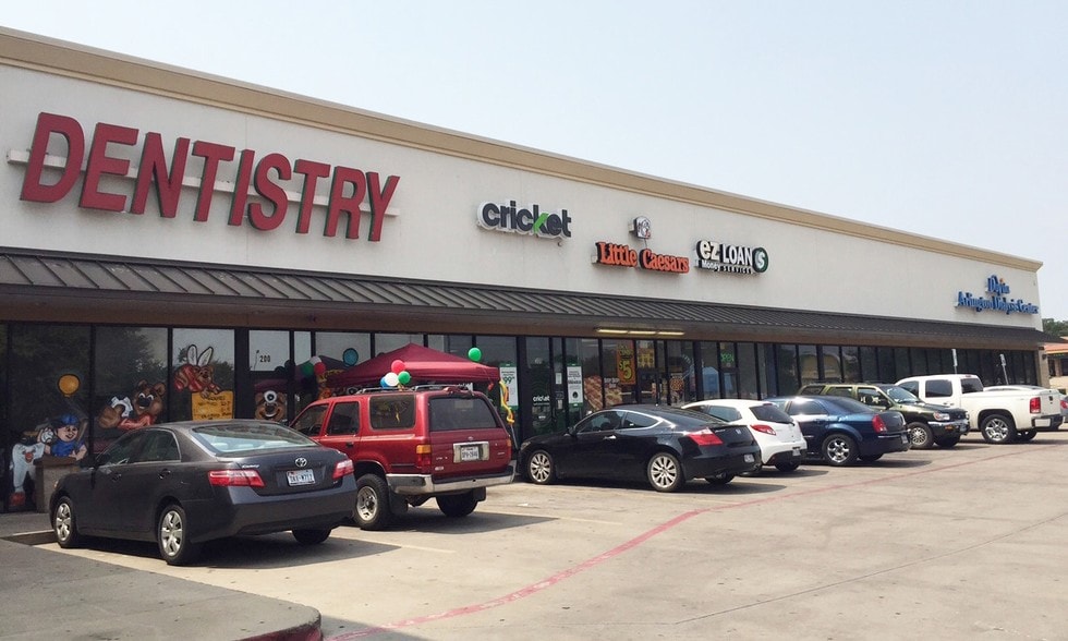 1250 E Pioneer Pky, Arlington, TX for lease - Building Photo - Image 2 of 7