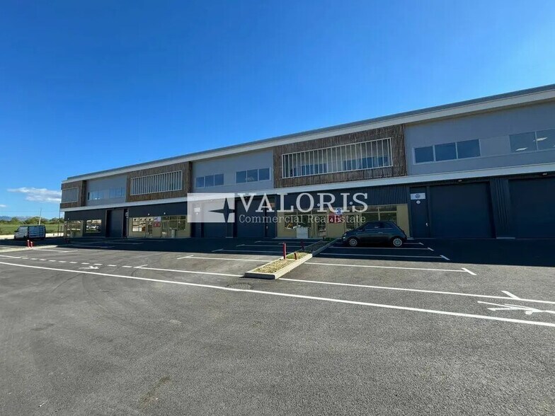 Flex in Rousset for lease - Building Photo - Image 1 of 10