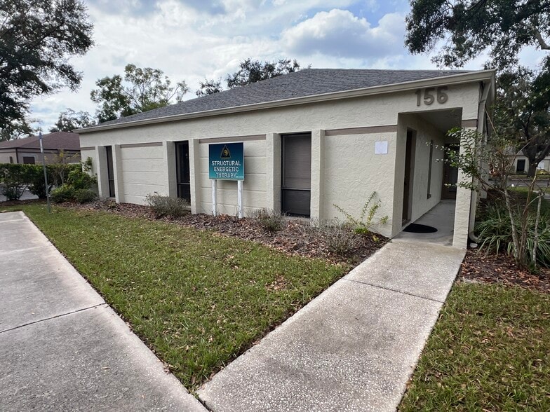 156 Whitaker Rd, Lutz, FL à louer - Photo du bâtiment - Image 1 de 19