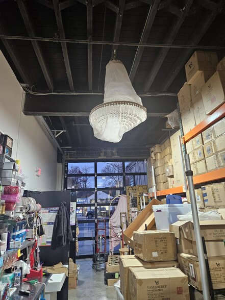 345 Hillside Ave, Williston Park, NY for lease - Building Photo - Image 3 of 17