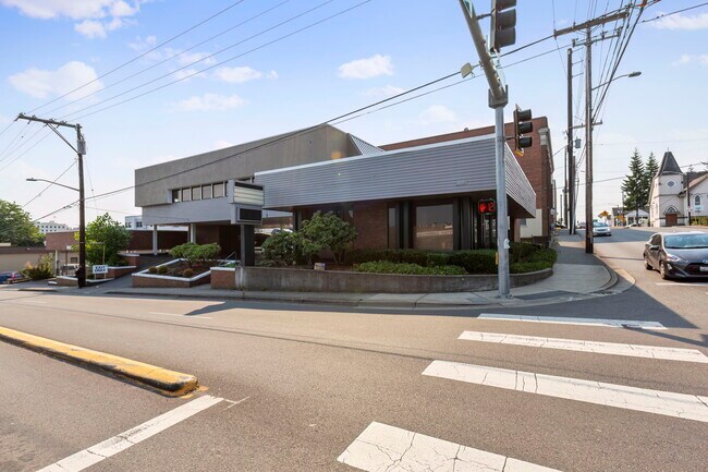 More details for 873-875 6th St, Bremerton, WA - Retail for Lease