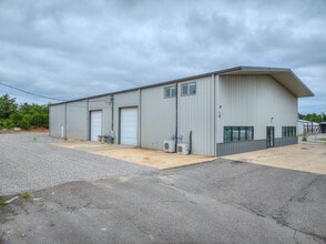 6355 Boucher Dr, Edmond, OK for lease Building Photo- Image 2 of 24
