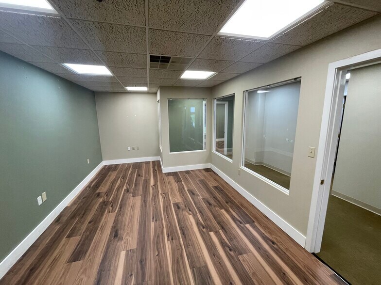 871 Turnpike St, North Andover, MA à louer - Photo intérieure - Image 3 de 10