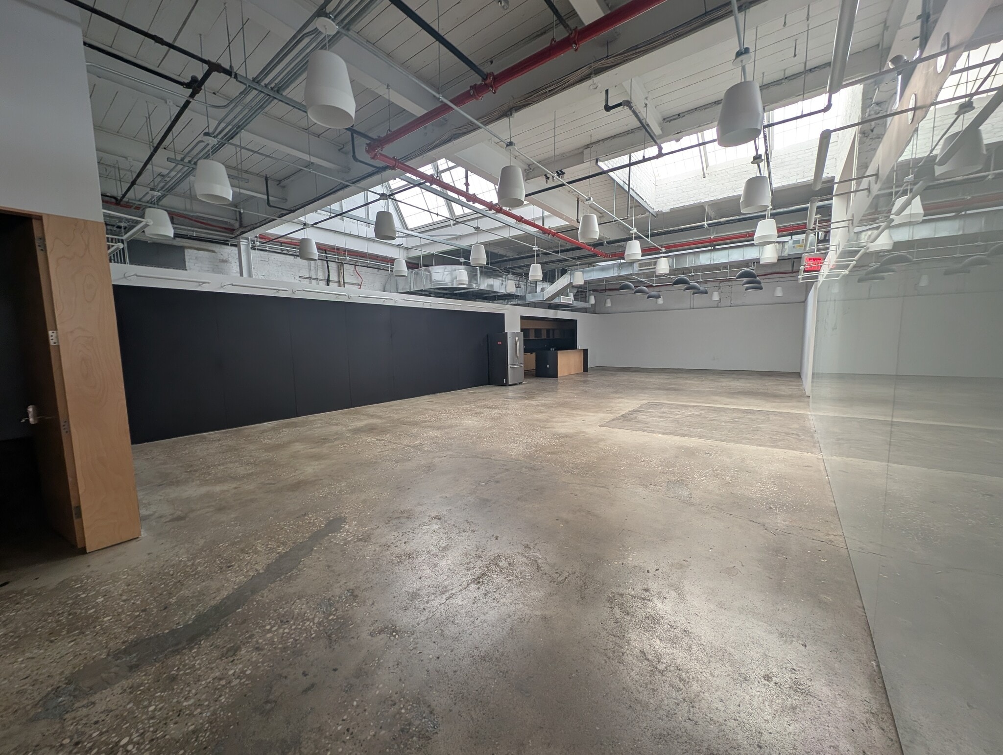 160 Van Brunt St, Brooklyn, NY for lease Interior Photo- Image 1 of 4