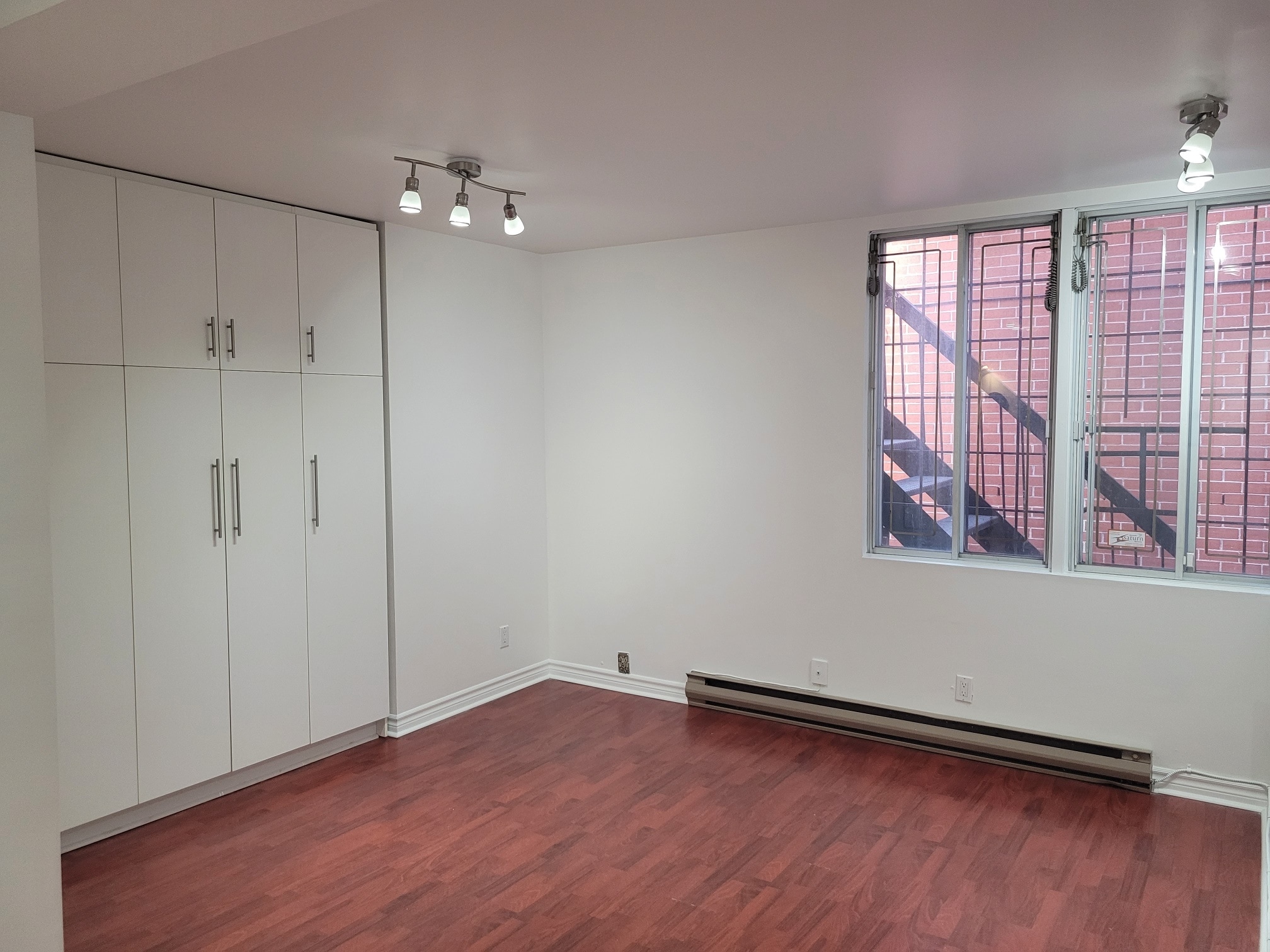 5020-5024 Ch de la Côte-des-Neiges, Montréal, QC for lease Interior Photo- Image 1 of 5