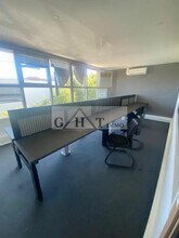 Office in Montreuil for lease Interior Photo- Image 1 of 1