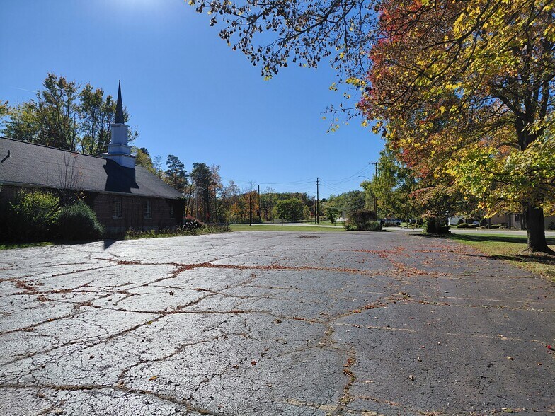 10909 Chippewa Rd, Brecksville, OH à vendre - Photo du bâtiment - Image 2 de 45