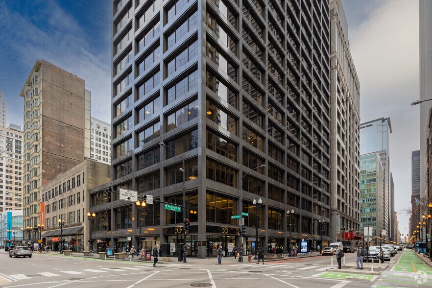 33 N Dearborn St, Chicago, IL à louer - Photo du bâtiment - Image 1 de 11