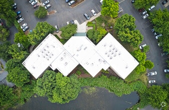 911 Country Club Rd, Eugene, OR - Aerial  map view
