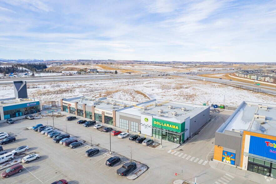 80 Longview Cmn SE, Calgary, AB à louer - Aérien - Image 3 de 4