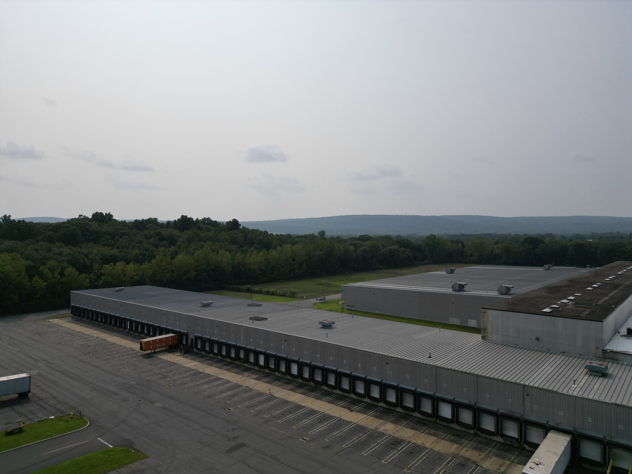 181 W Johnson Ave, Cheshire, CT for lease Building Photo- Image 1 of 13