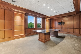 32 Spruce St, Oakland, NJ for lease Interior Photo- Image 2 of 29