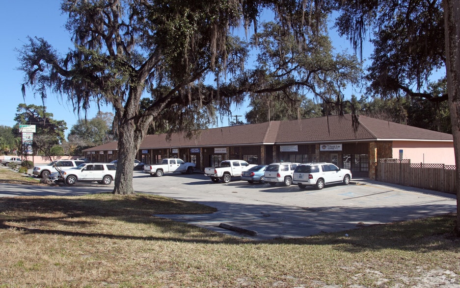 1014 W Dr. Martin Luther King Jr Blvd, Seffner, FL for lease - Building Photo - Image 2 of 11