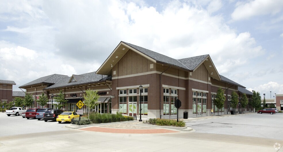 10-22 Meadows Cir, Lake Saint Louis, MO à louer - Photo du bâtiment - Image 3 de 11