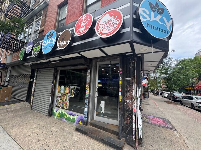 Plus de détails pour 172 Havemeyer St, Brooklyn, NY - Commerce de détail à louer