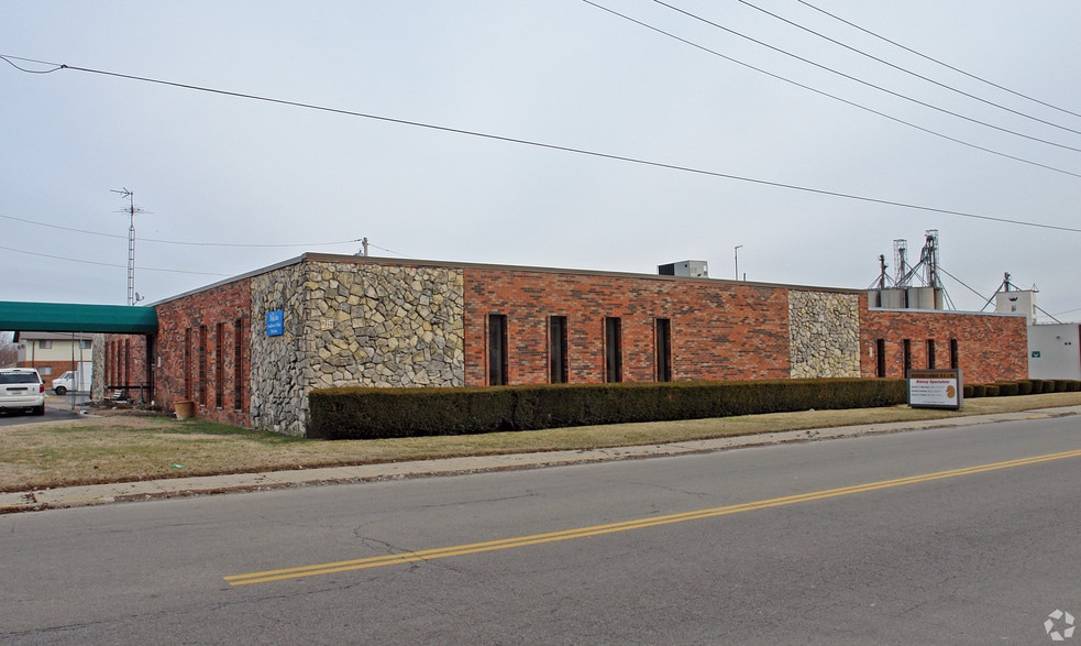 215-225 S Allison Ave, Xenia, OH for sale - Building Photo - Image 3 of 50