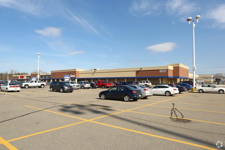 2333 S Center Rd, Burton, MI à louer - Photo du bâtiment - Image 2 de 3