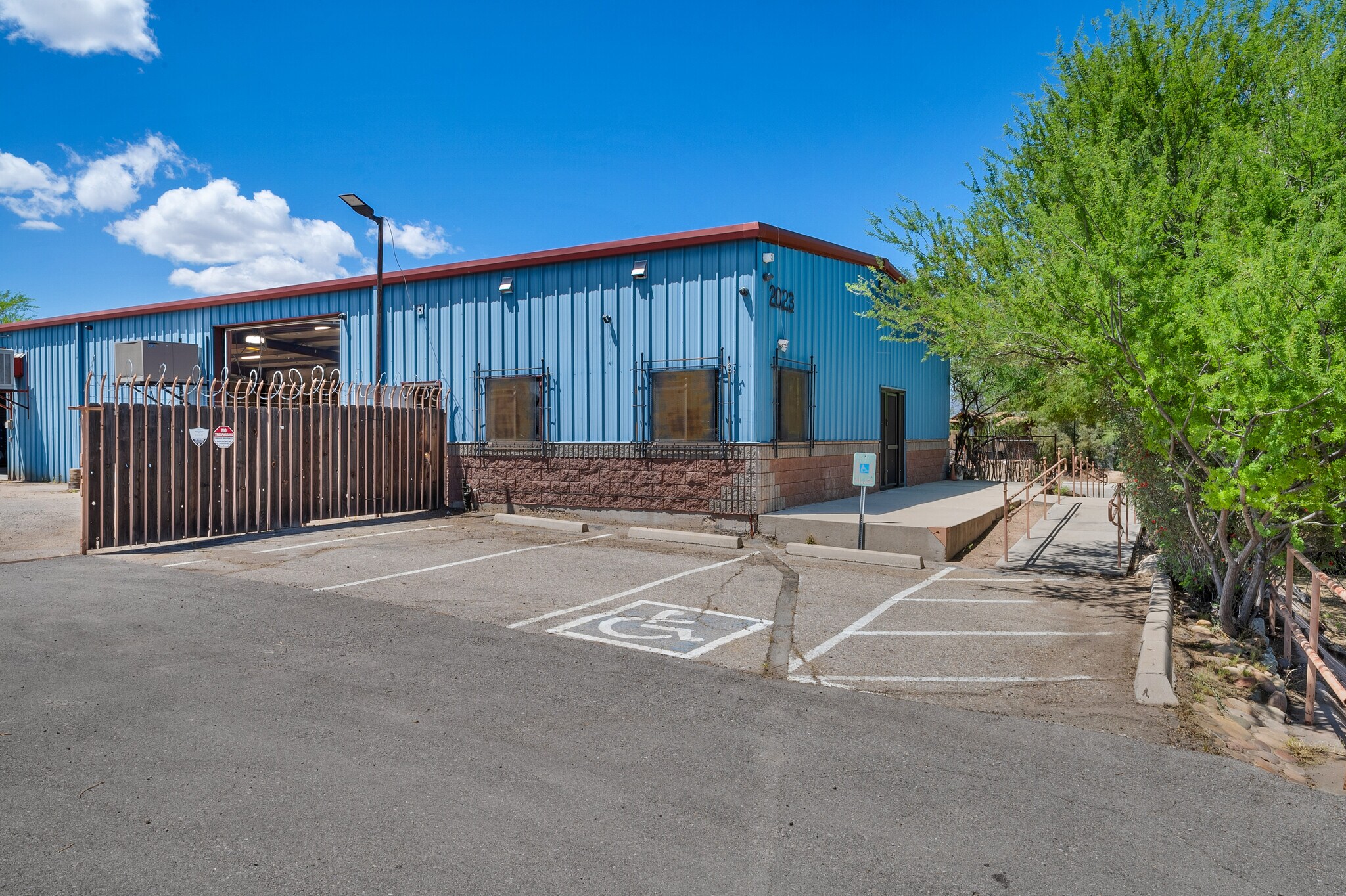 2023 W Price St, Tucson, AZ à vendre Photo principale- Image 1 de 13