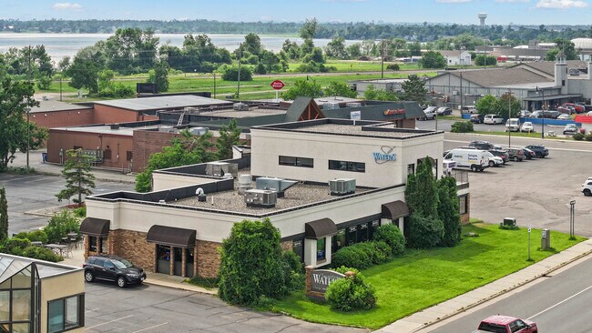 More details for 824 Paul Bunyan, Bemidji, MN - Retail for Sale