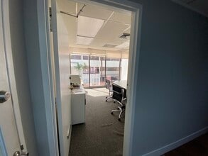 301 Almeria Ave, Coral Gables, FL for lease Interior Photo- Image 1 of 4